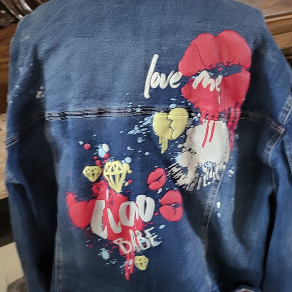 Ashley Stewart Blue Denim Grafitti Style Denim Jacket Size: 26/28 (NWT) - Picture 7 of 16